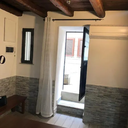 La Casetta Del Borgo Lägenhet