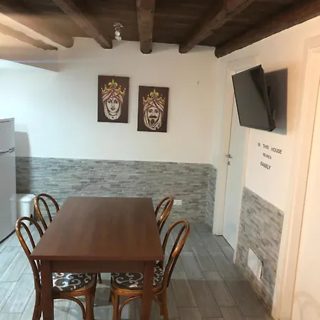 La Casetta Del Borgo Lägenhet *
